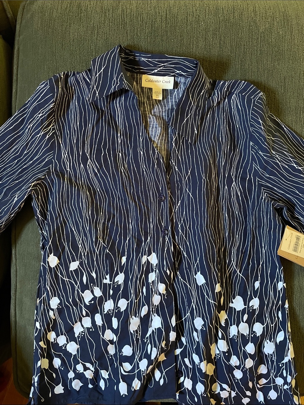 Coldwater Creek Navy & White Floral Vine Button-Up Shirt